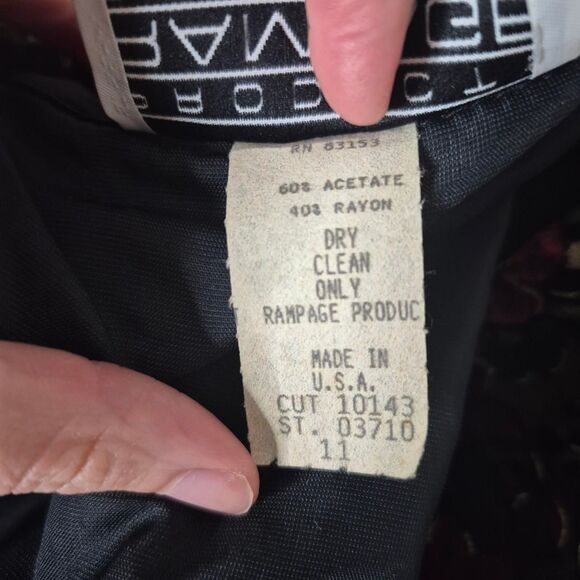 Rampage Vintage 1990s Deadstock Black & Red Floral Velvet Bolero Jacket Size 11 - Picture 4 of 5